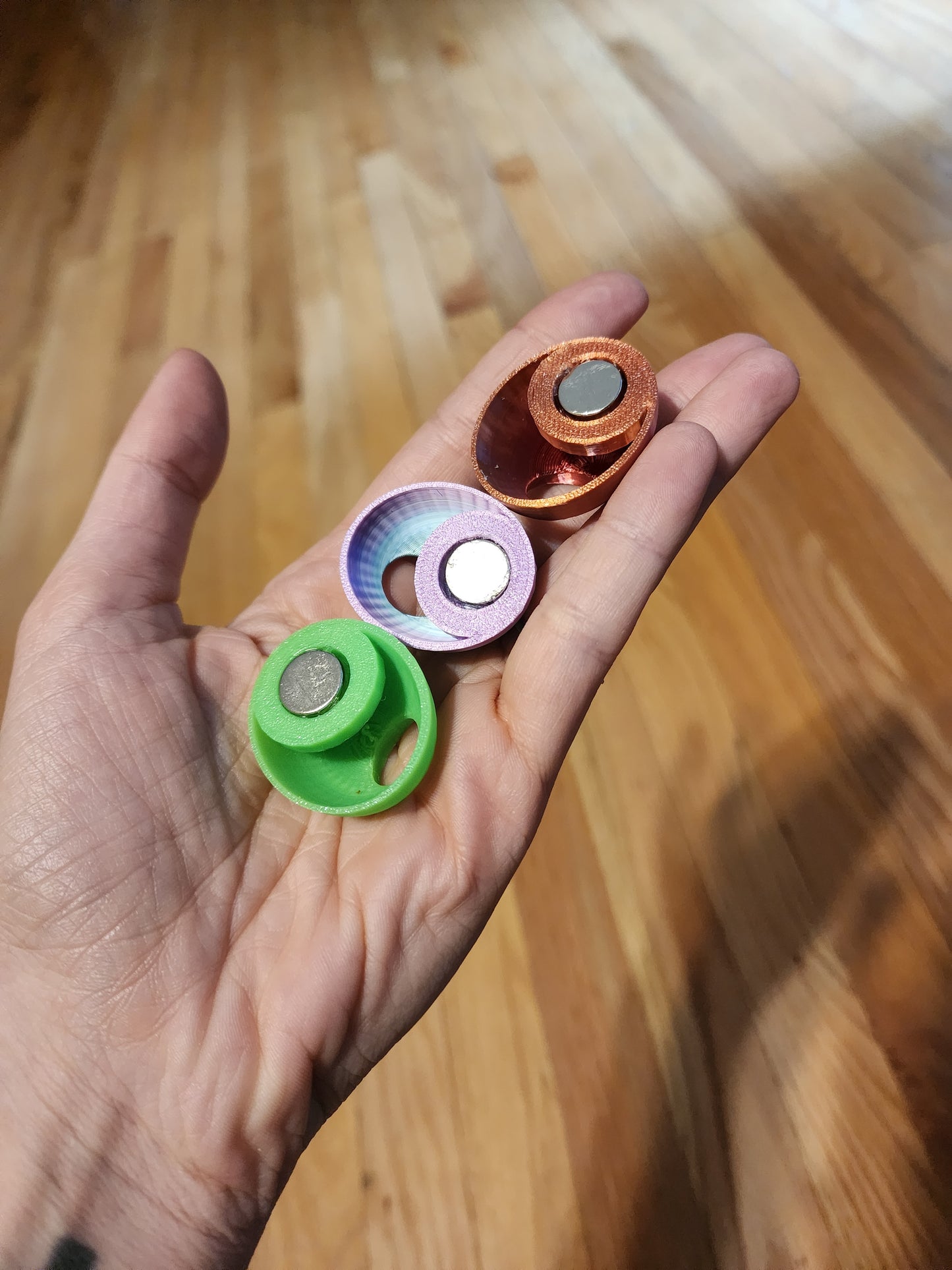 Circle Window Hides