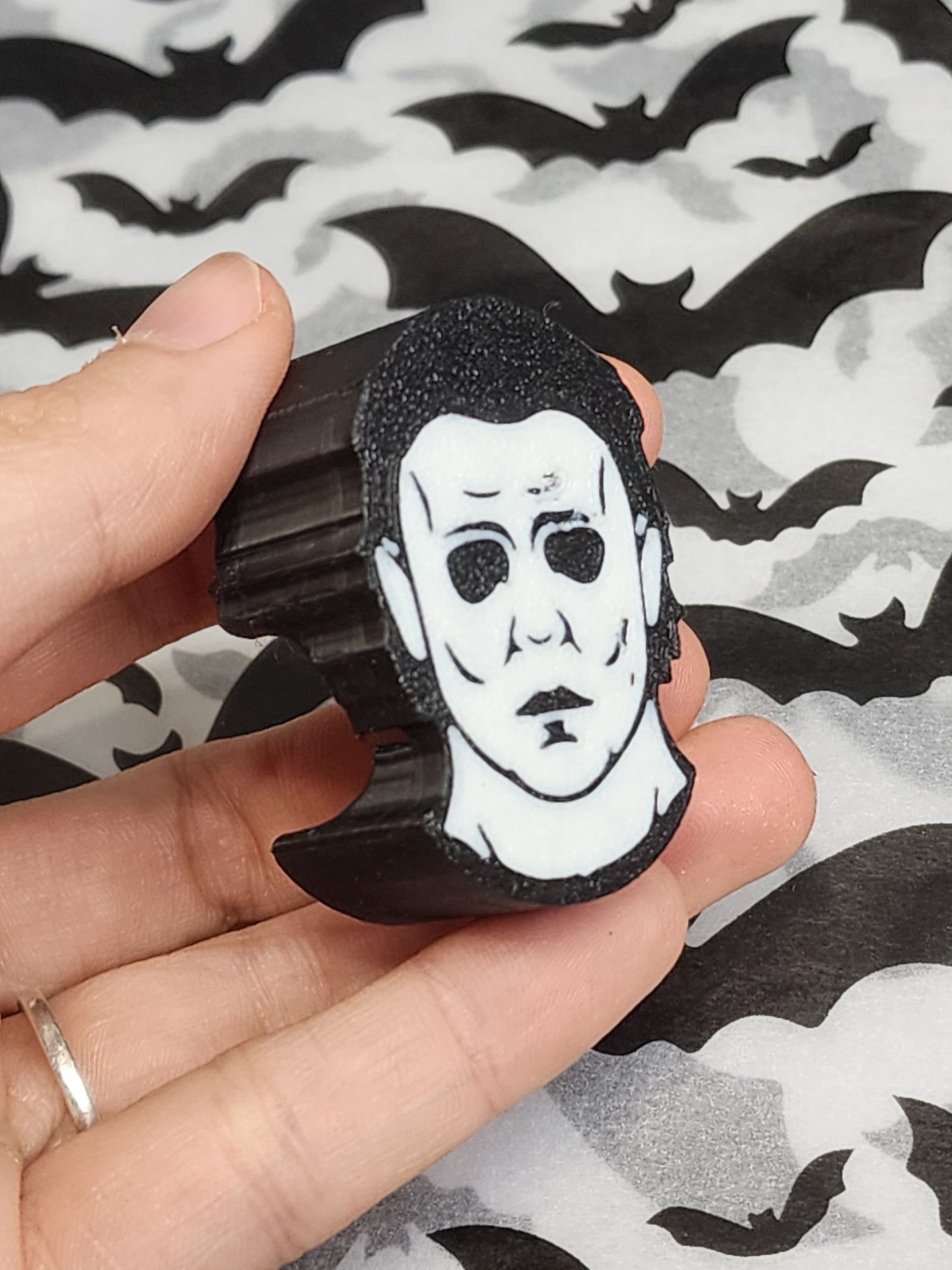 Michael myers Hide