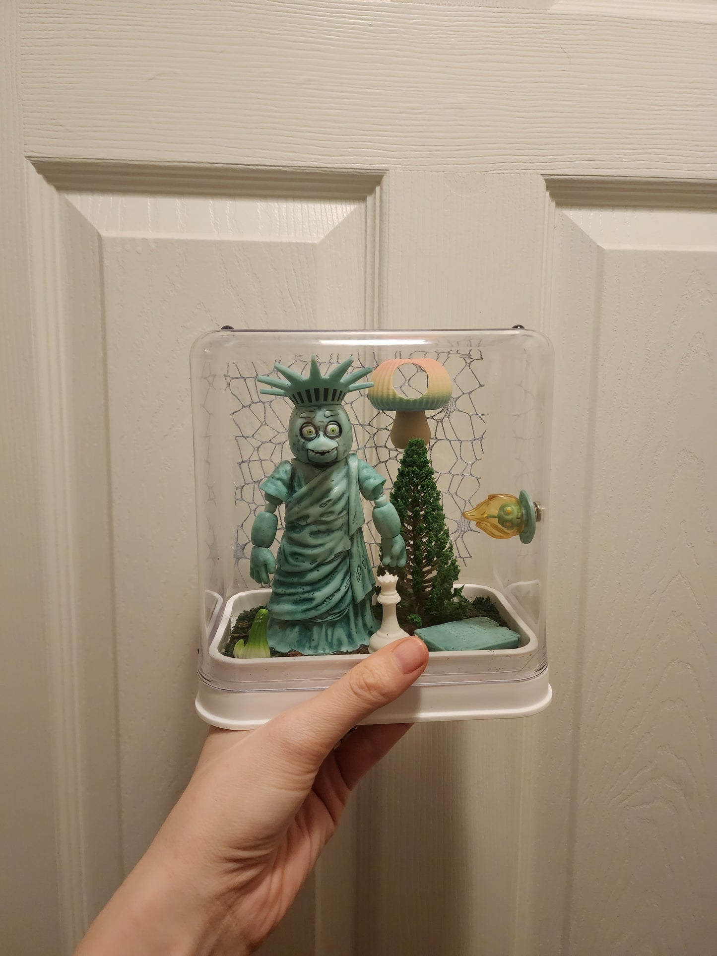 FIVE nights at Freddy's