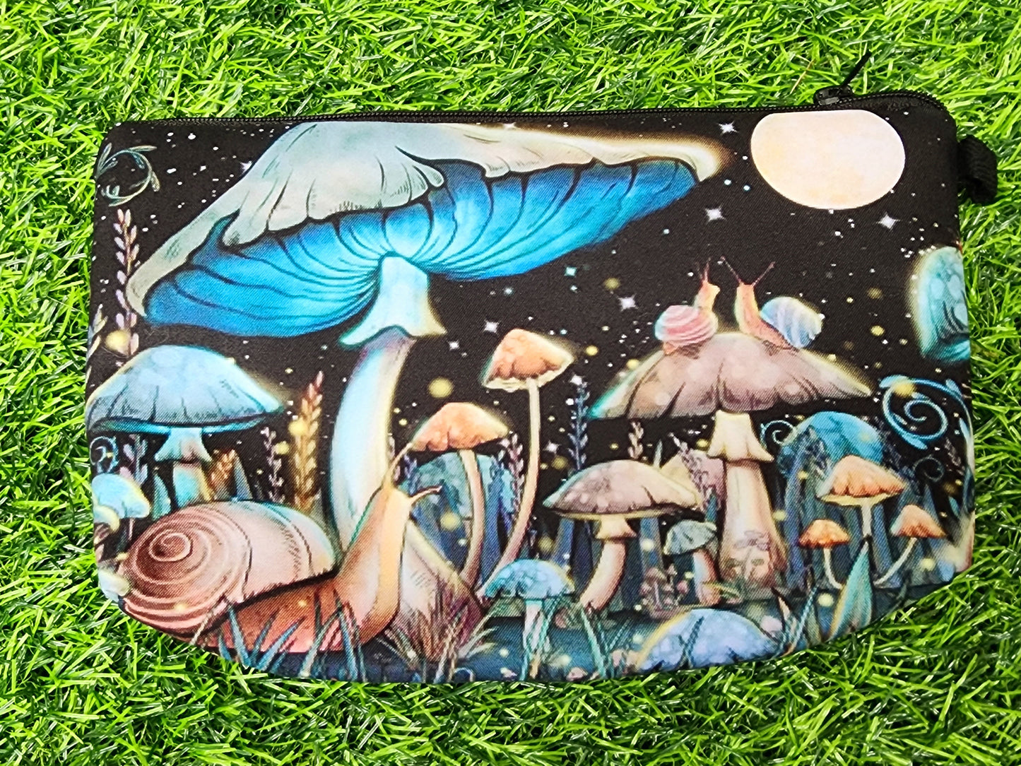 Blue Snail Zipper Bag