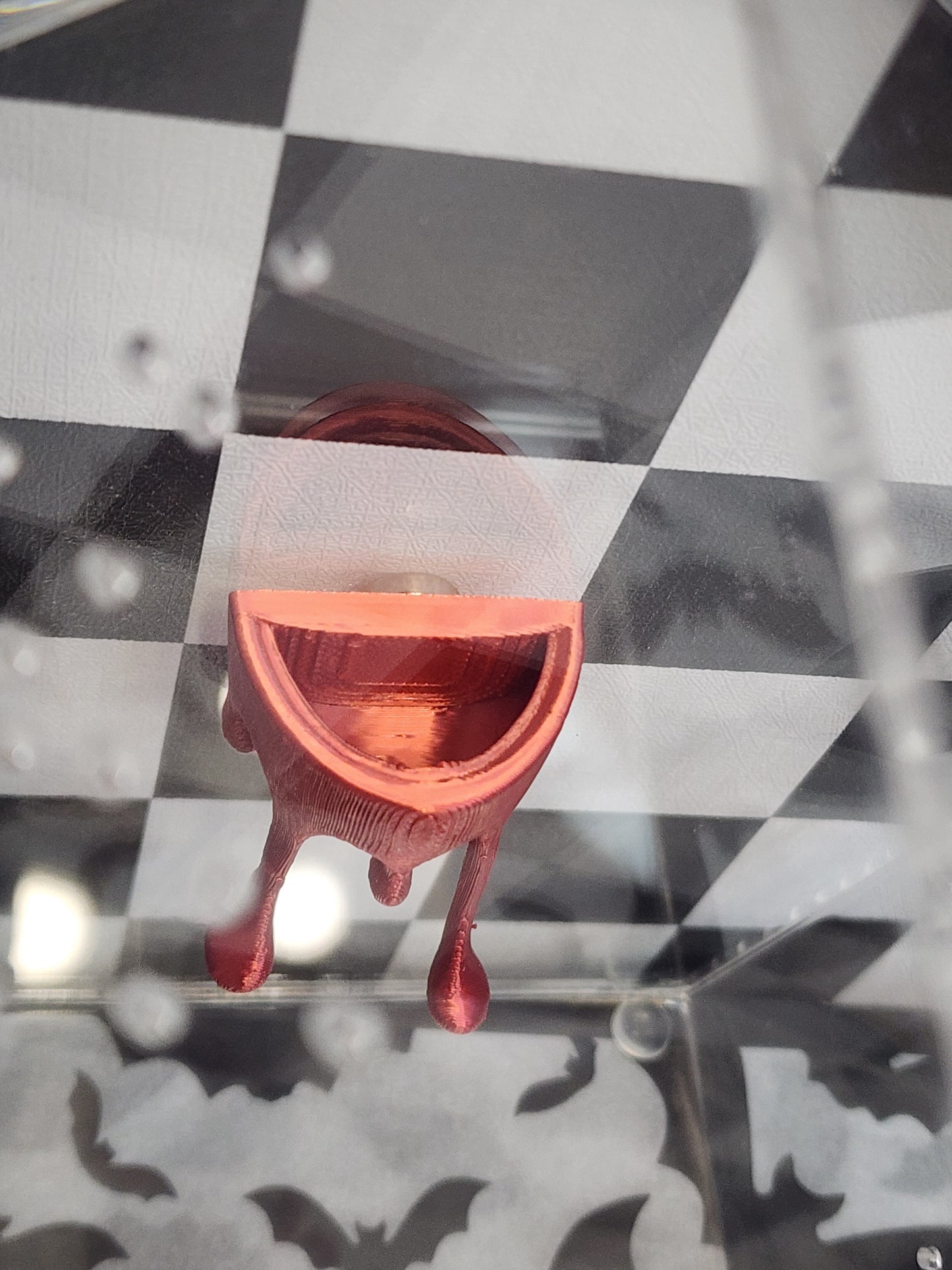 Bloody Drip Feeding Dishes