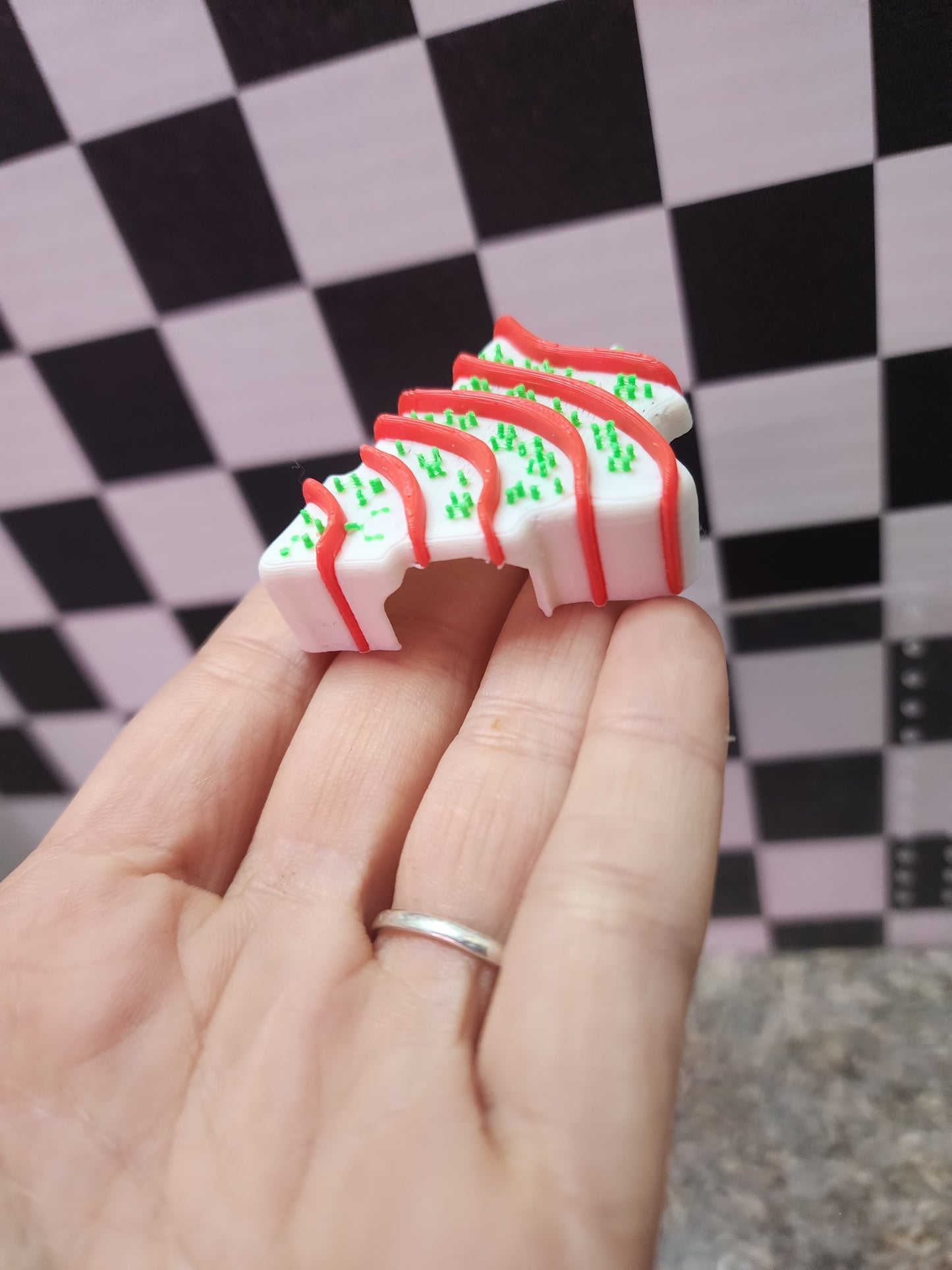 Christmas Tree Cake tarantula Hide (Slings)