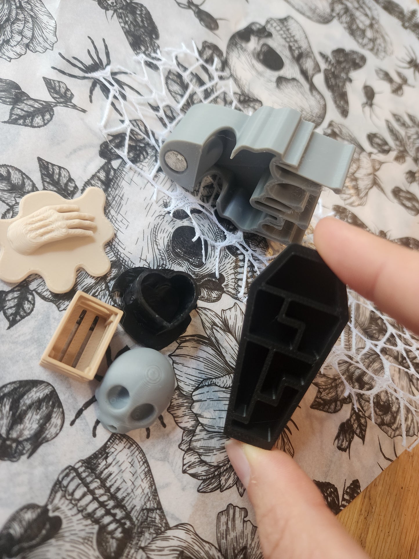 Spooky Decor Kit #2