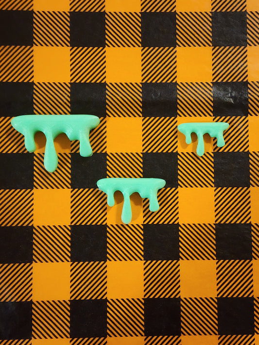 Drippy Glow Green Shelves