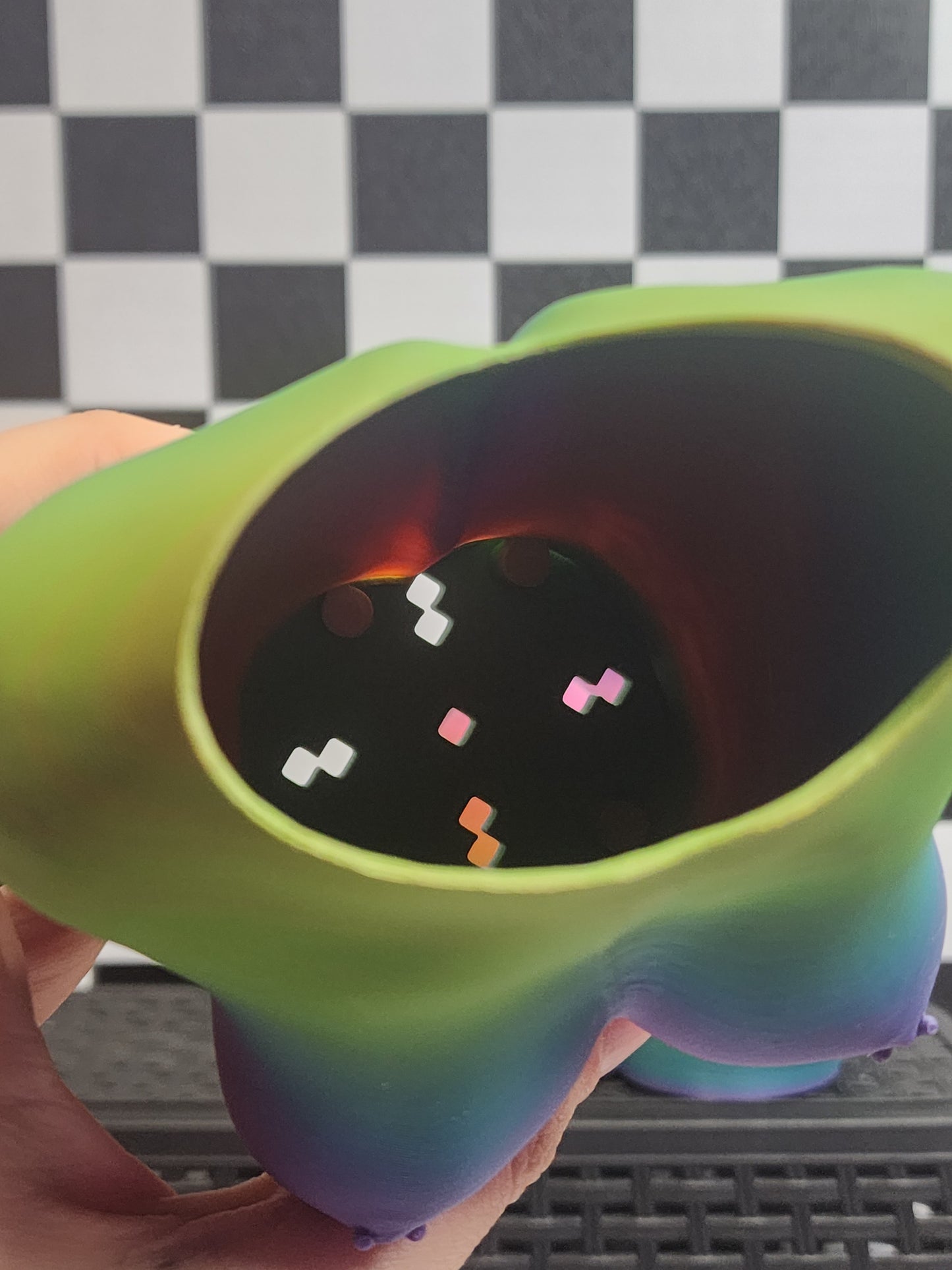 Female Rainbow Planters