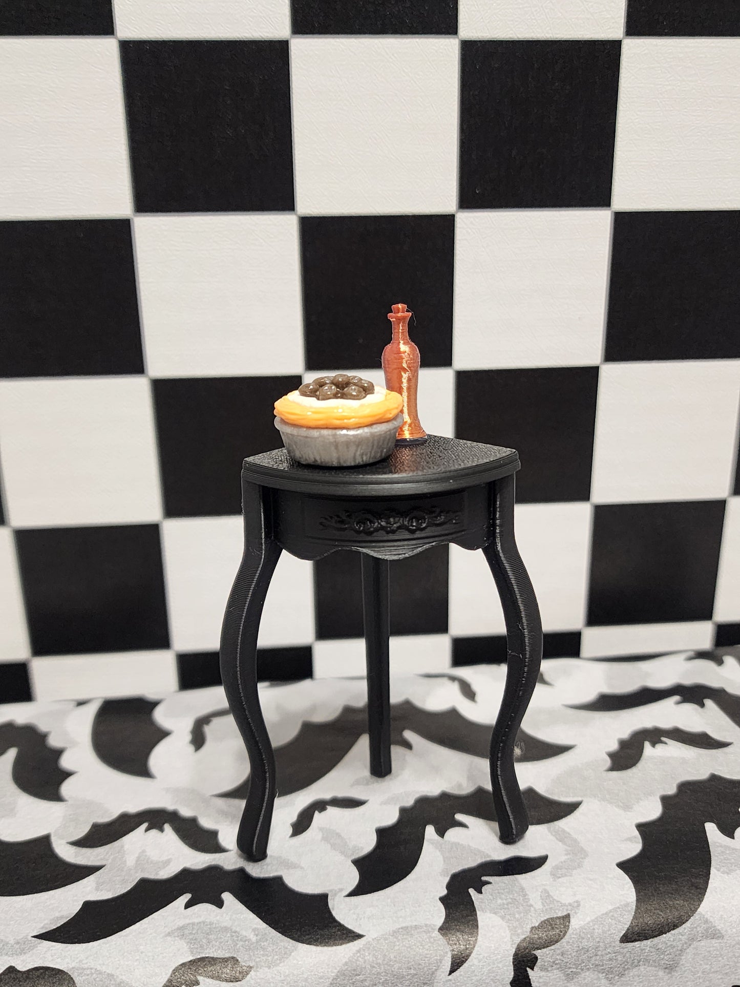 PIE End Table