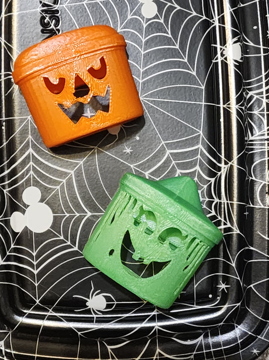 New verison- Halloween Bucket Hide