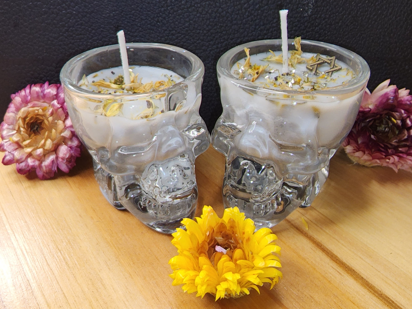 Glass Skull Candle (1pk)